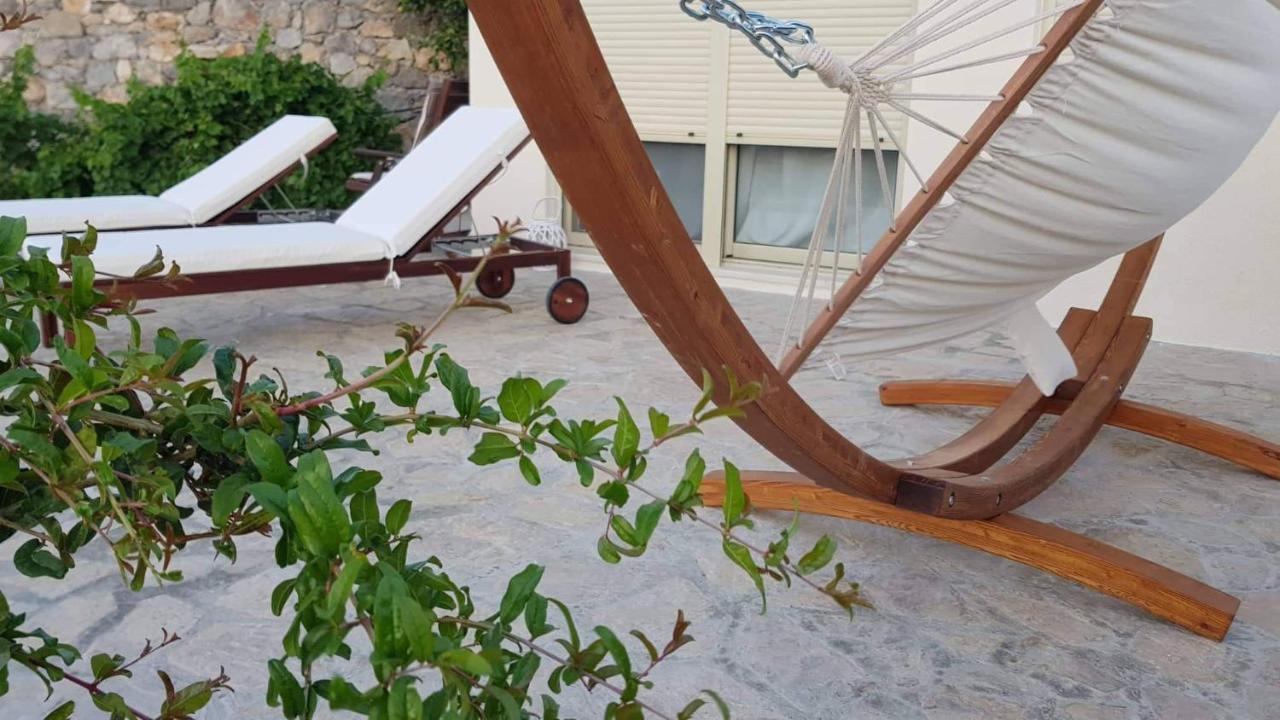 Marina Deluxe Apartments Istro Ngoại thất bức ảnh